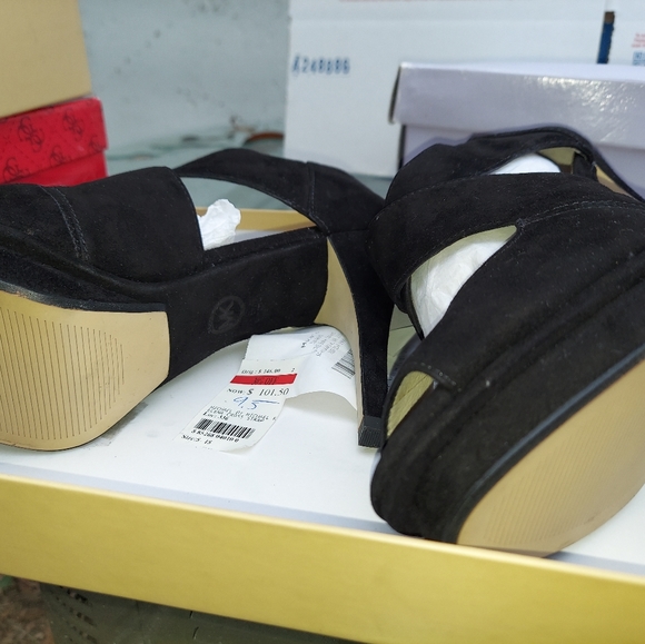 NIB MICHAEL Michael Kors Black sz 9.5 ELENA Cross Strap Platform Heels - Picture 5 of 11